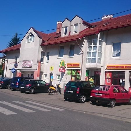 Noclegi Helvet Устшики Долне Екстериор снимка